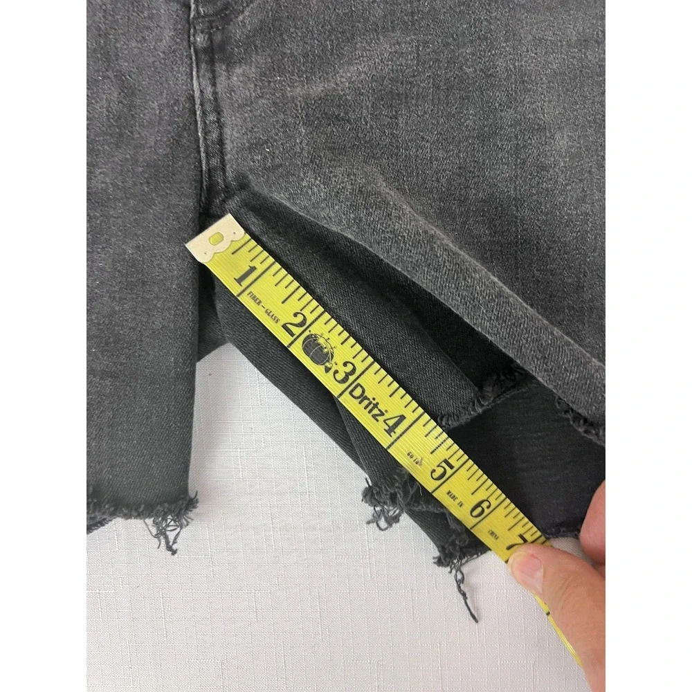 PAIGE Sarah Longline Short Women 26 Black Excellent Button Fly Raw Hem W7994